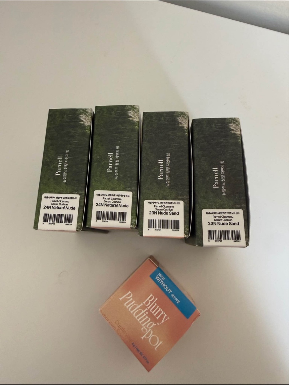 Makeup bundle - Picture 4 of 4